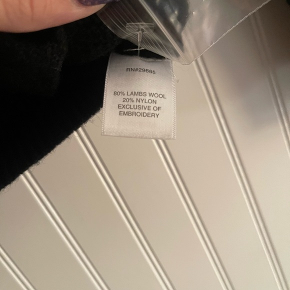 Pendleton black women’s sweater button up size Medium - Picture 4 of 5